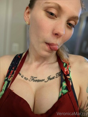 Veronica Marzzz Photo #215