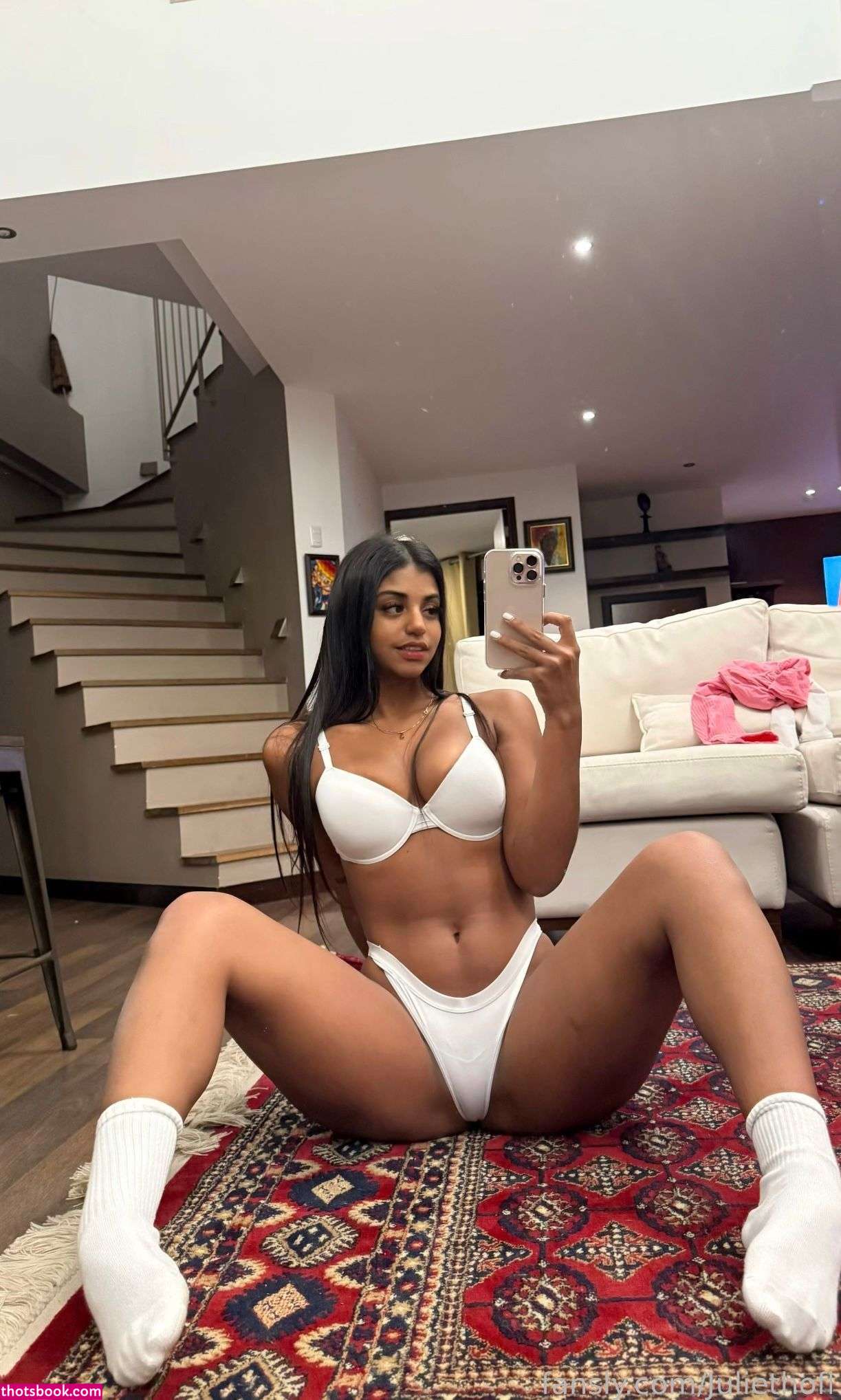 Juliethoflreal Photo #28