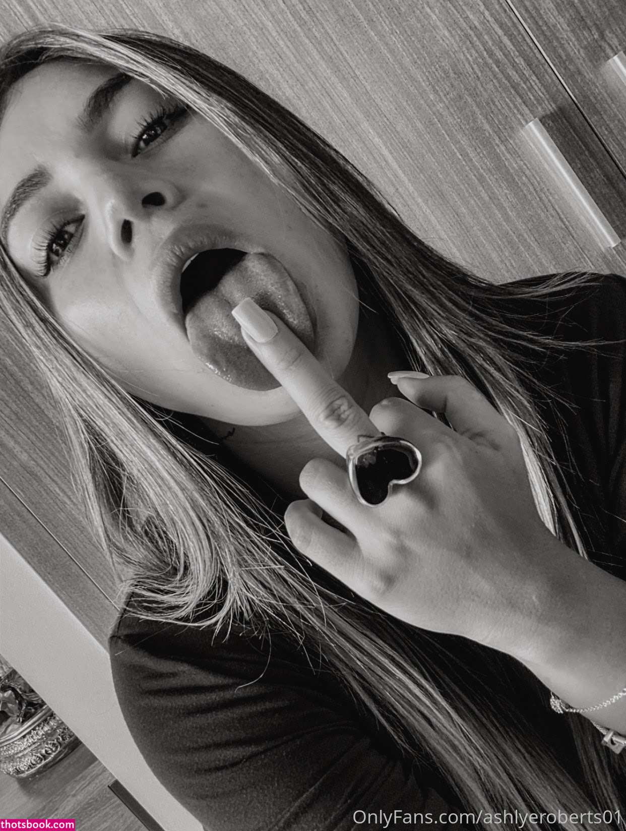 Ashlyeroberts Photo #19