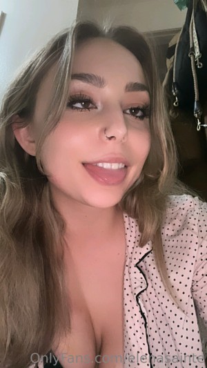 elenasainte Photo #12