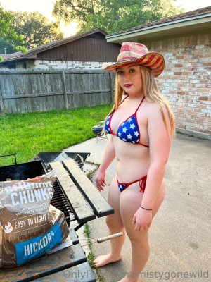 mistybluegonewild Photo #51