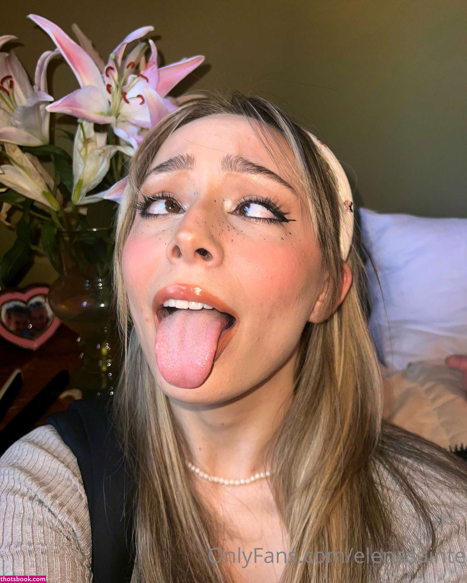 elenasainte Photo #78