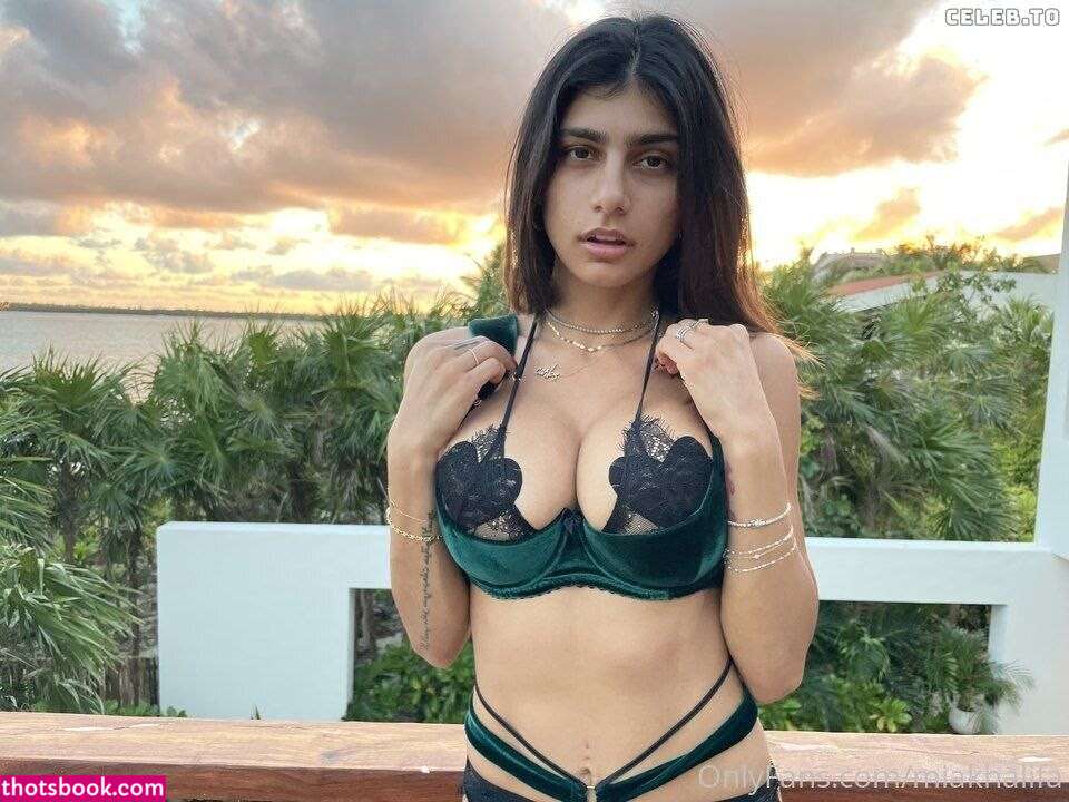 Mia Khalifa Photo #821