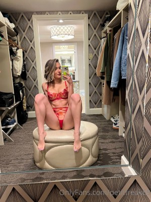 Petitfreak69b Photo #311