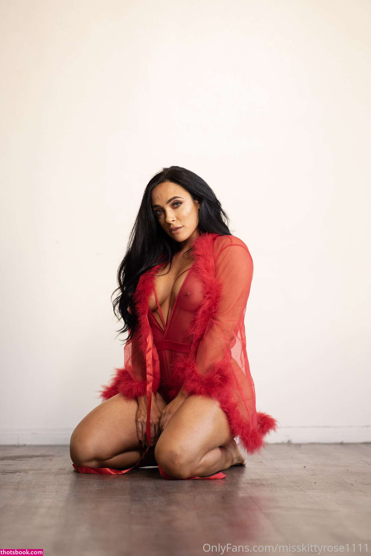 Misskittyrose1111 Photo #139