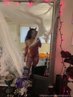 Misskittyrose1111 Photo #141