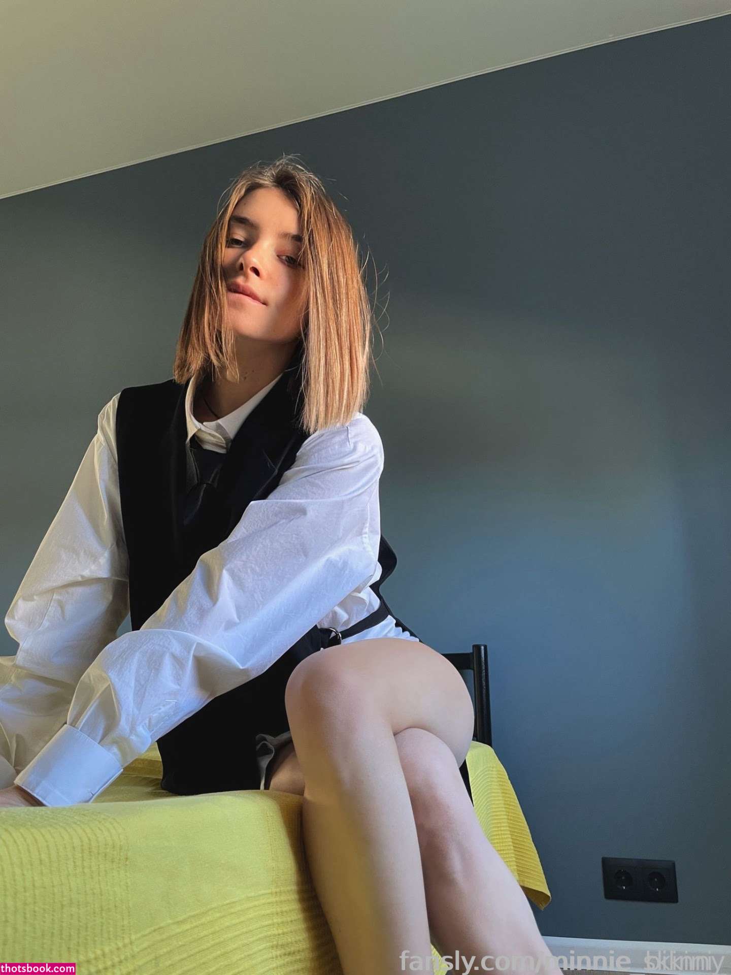 Minnie Bikini Photo #108