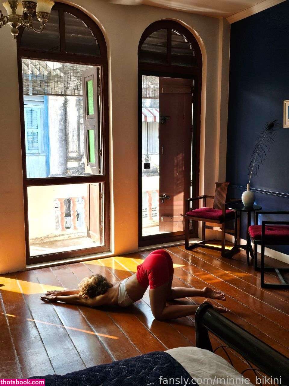 Minnie Bikini Photo #109