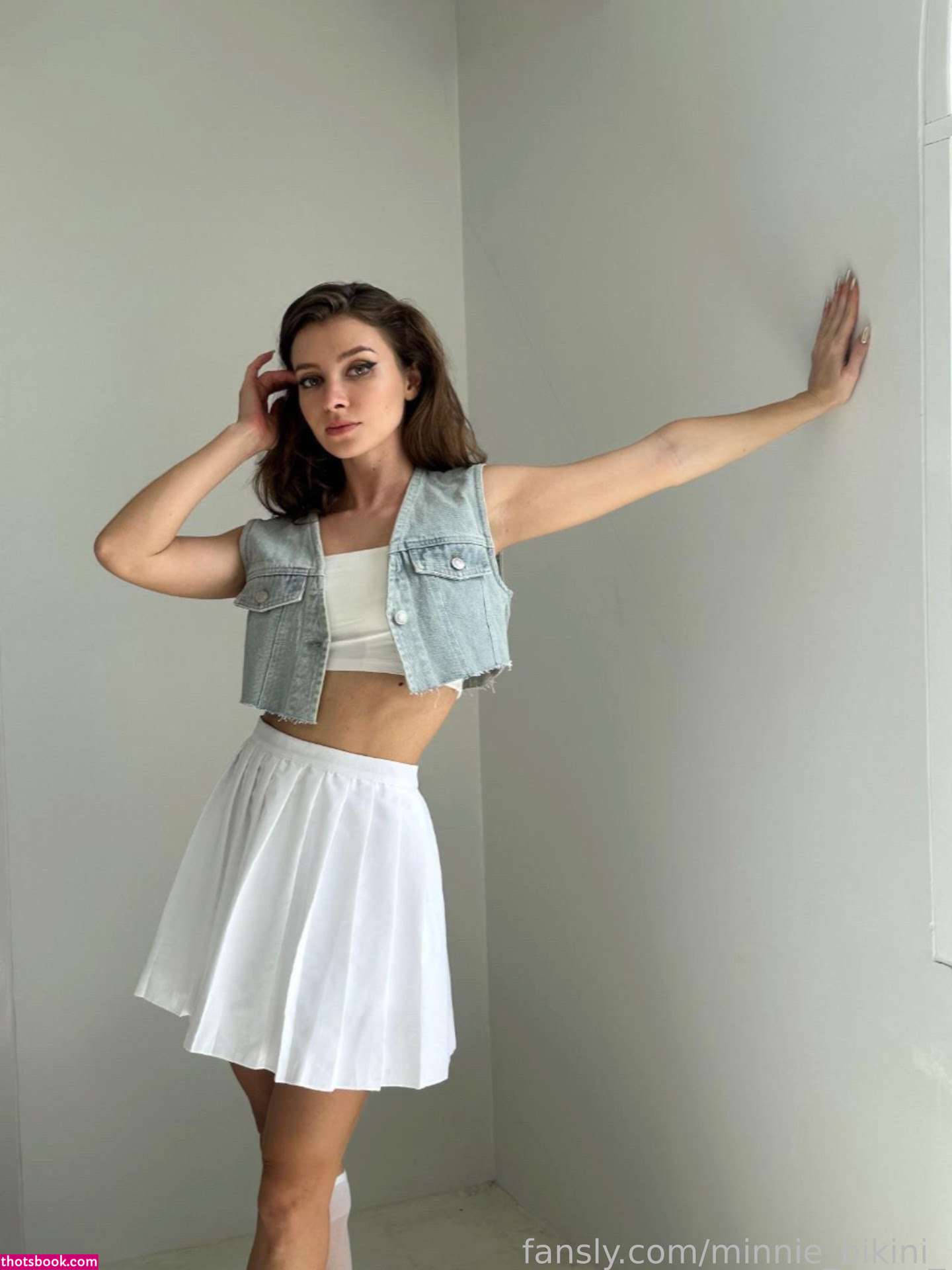 Minnie Bikini Photo #124