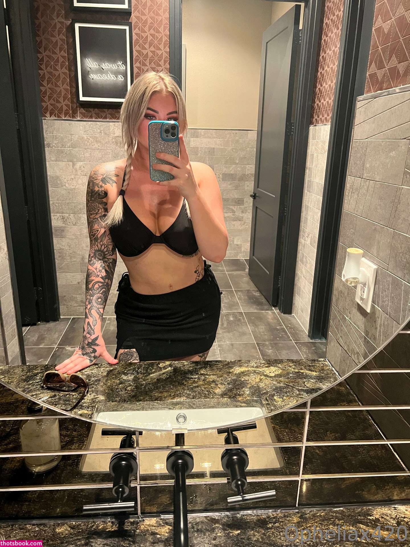 Opheliax420 Photo #87