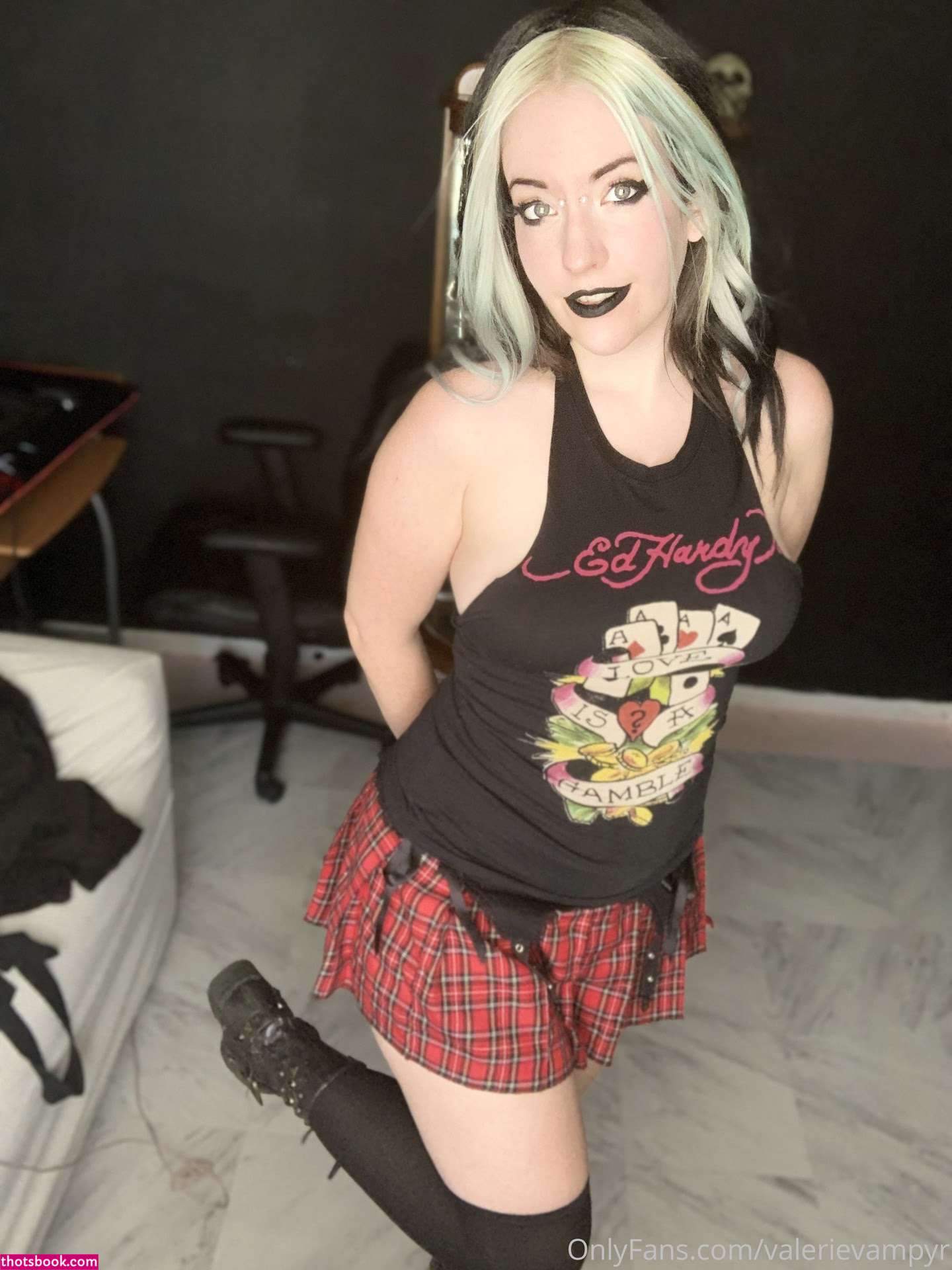 Valerie Vampyr Photo #98