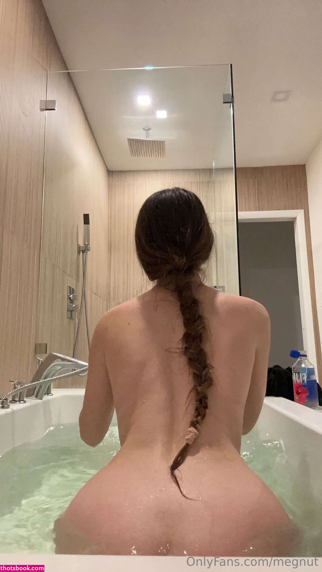 Megan Guthrie Photo #1250