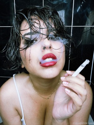 Maya Petite Photo #2