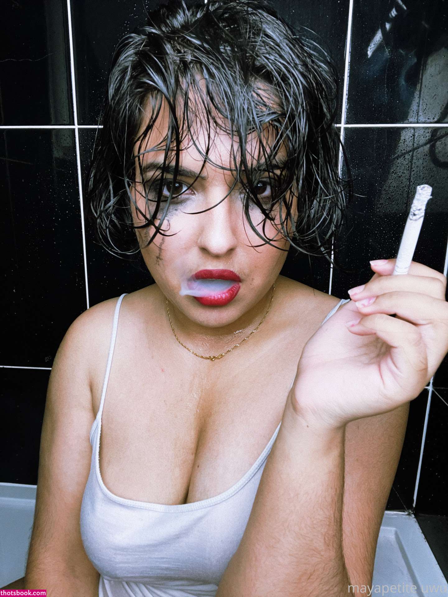 Maya Petite Photo #10