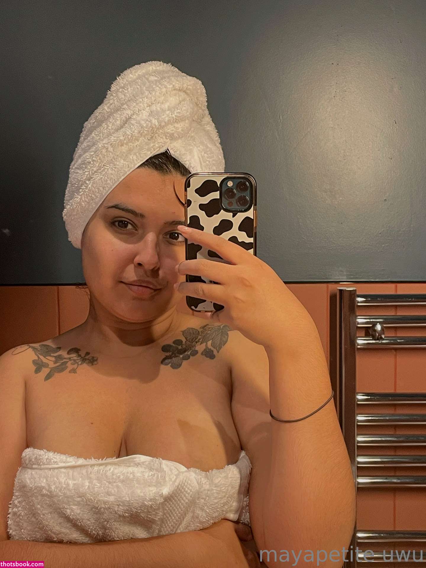 Maya Petite Photo #23