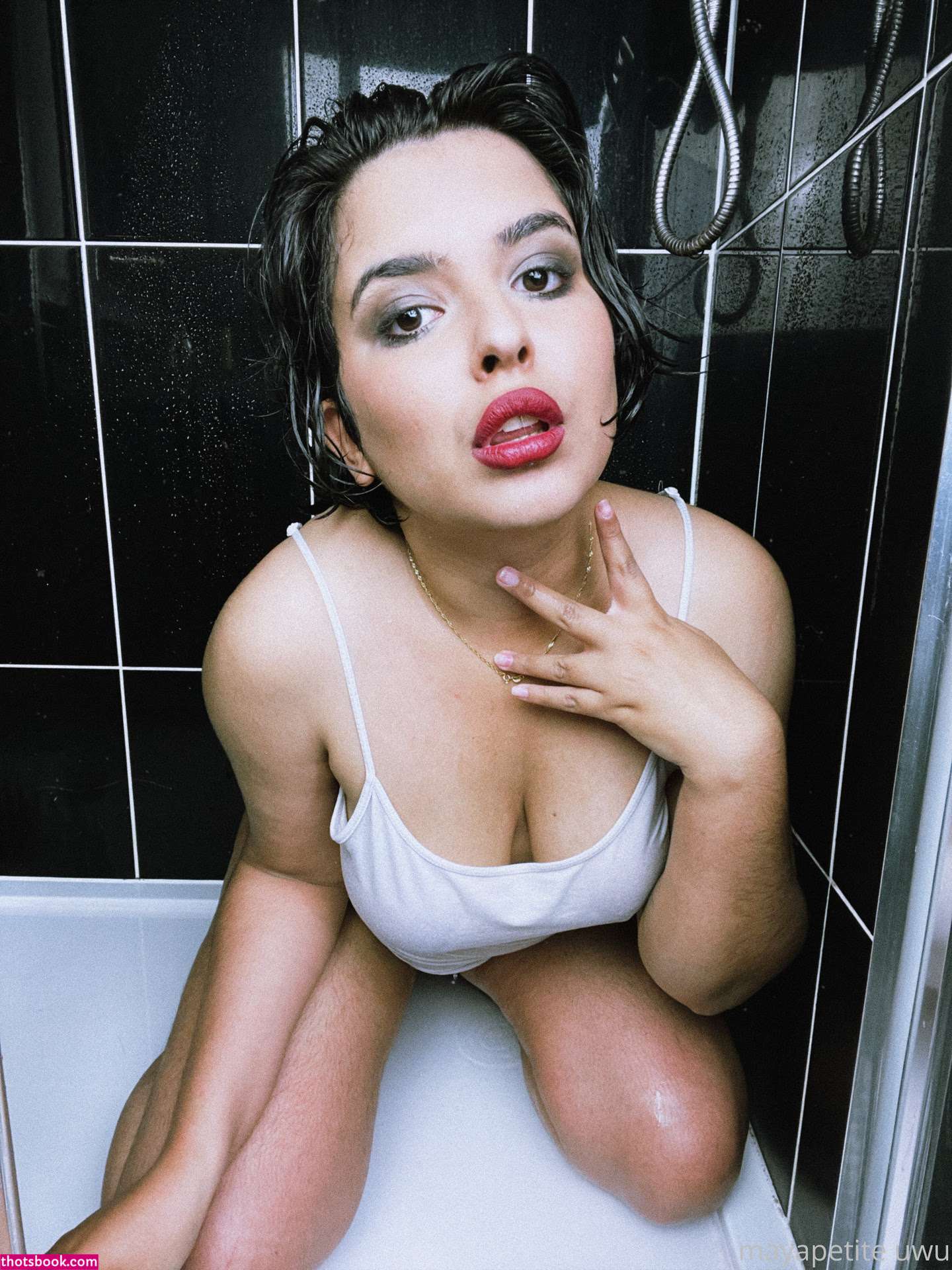 Maya Petite Photo #49