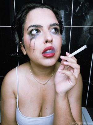 Maya Petite Photo #40