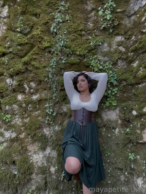 Maya Petite Photo #112