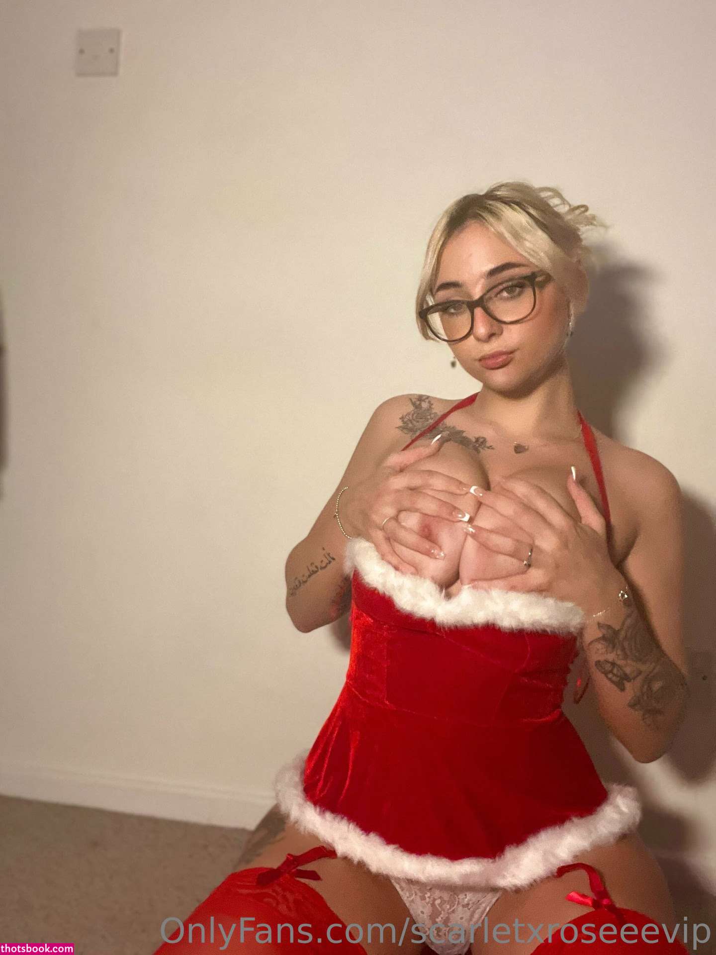 Scarletxroseee Photo #155