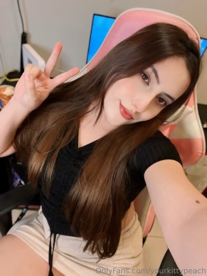 yourkittypeach Photo #28