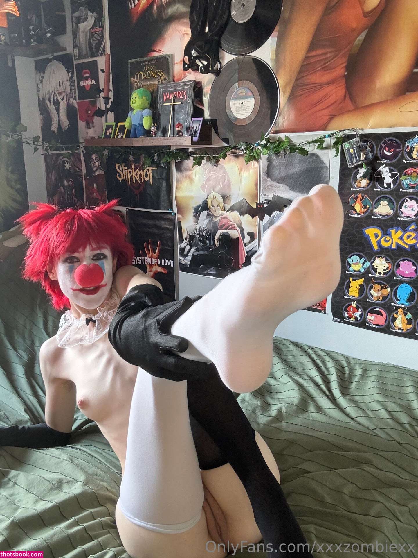 Xxxzombiezx Photo #36