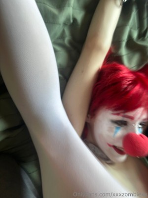 Xxxzombiezx Photo #37