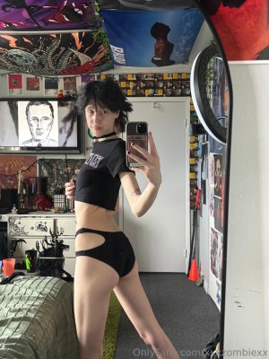 Xxxzombiezx Photo #239