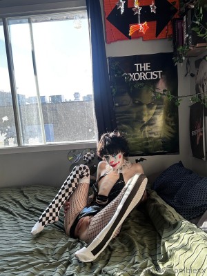 Xxxzombiezx Photo #318