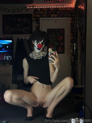 Xxxzombiezx Photo #376