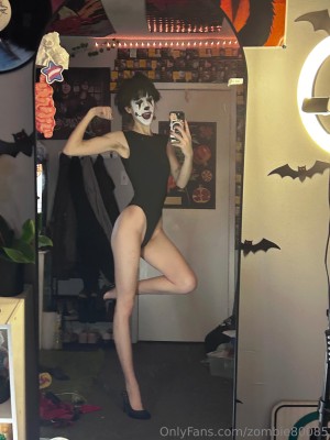 Xxxzombiezx Photo #382