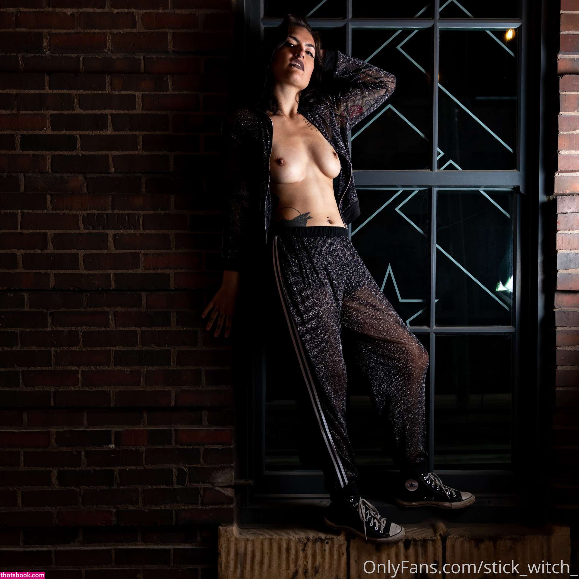 Titania Orion Photo #42