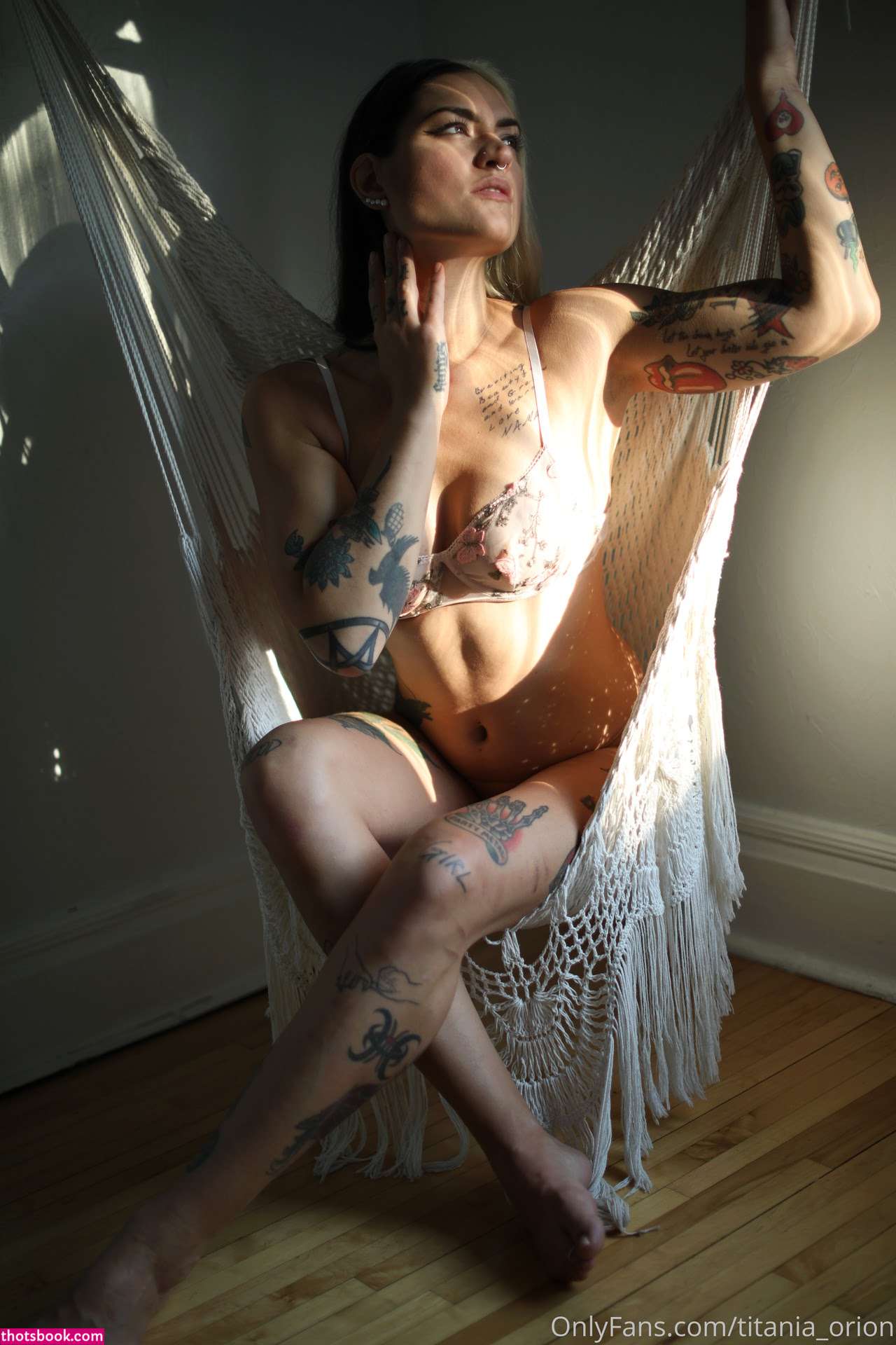 Titania Orion Photo #54