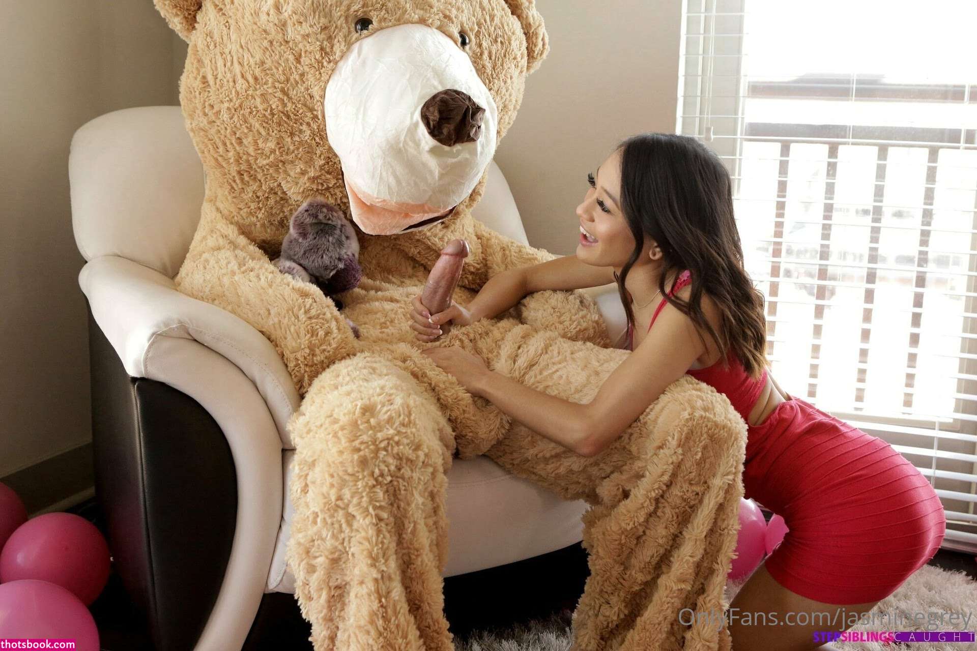 Jasmine Grey Photo #148