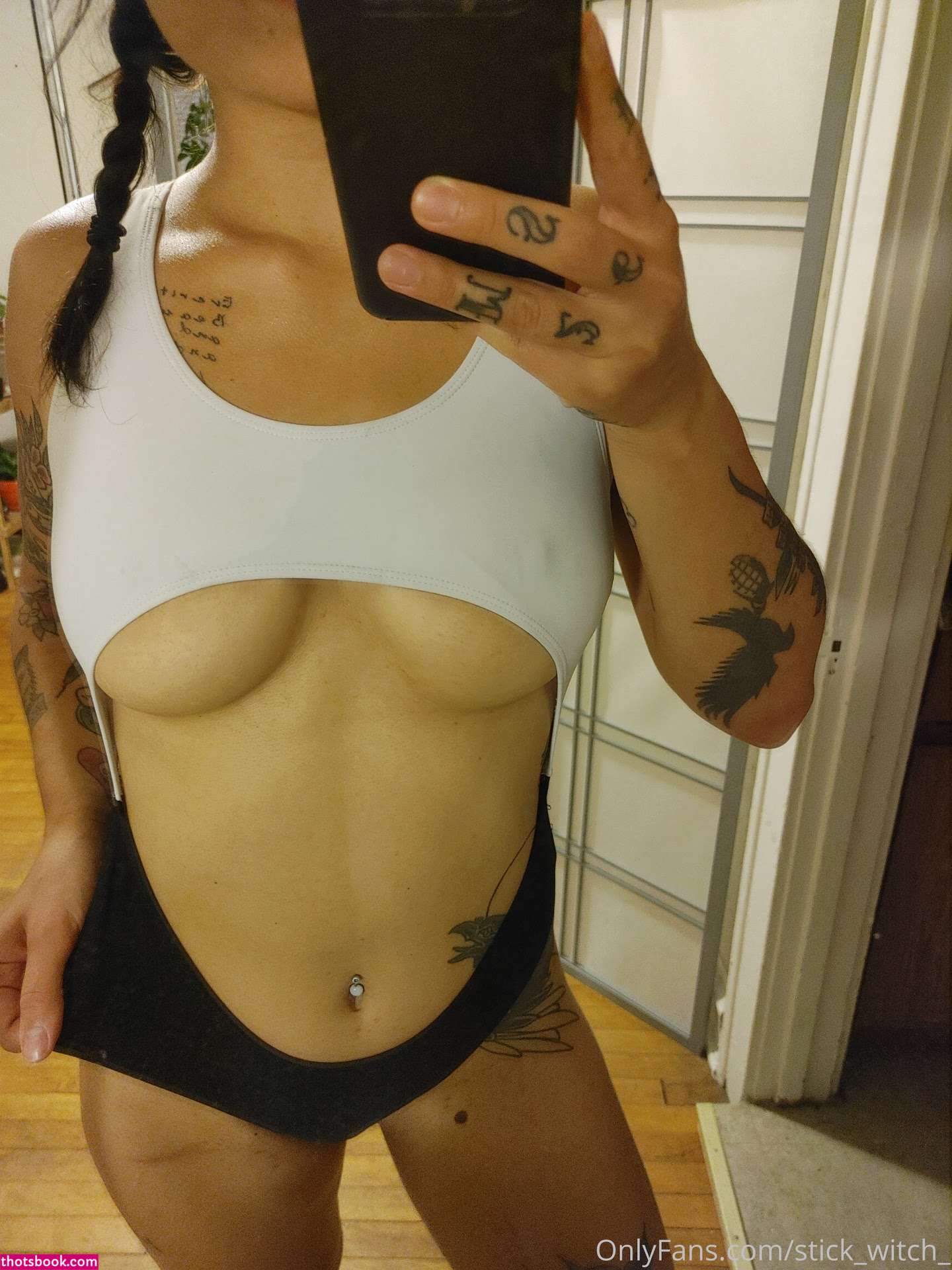 Titania Orion Photo #120