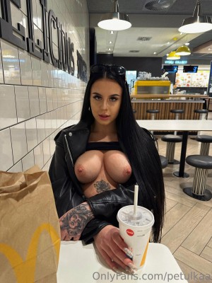 Petulkaa Photo #170