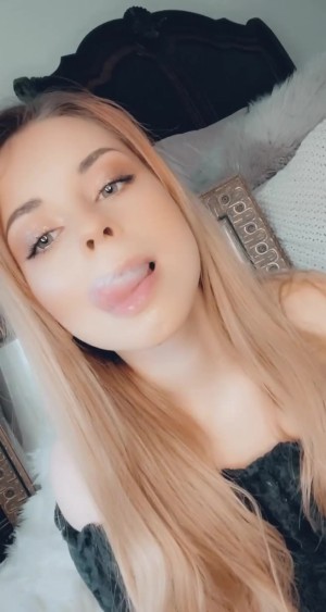 Aliice Apple Photo #77