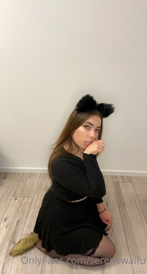 Serenewaifu Photo #6