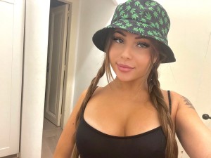 Estela Saubi Photo #10