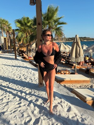 Ecem Karavus Photo #6