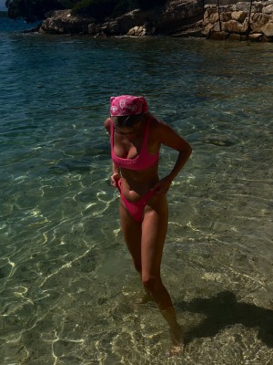 Ecem Karavus Photo #12