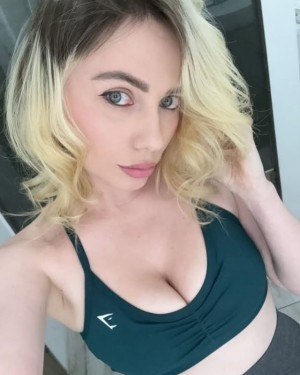 Kristen Medina Photo #11