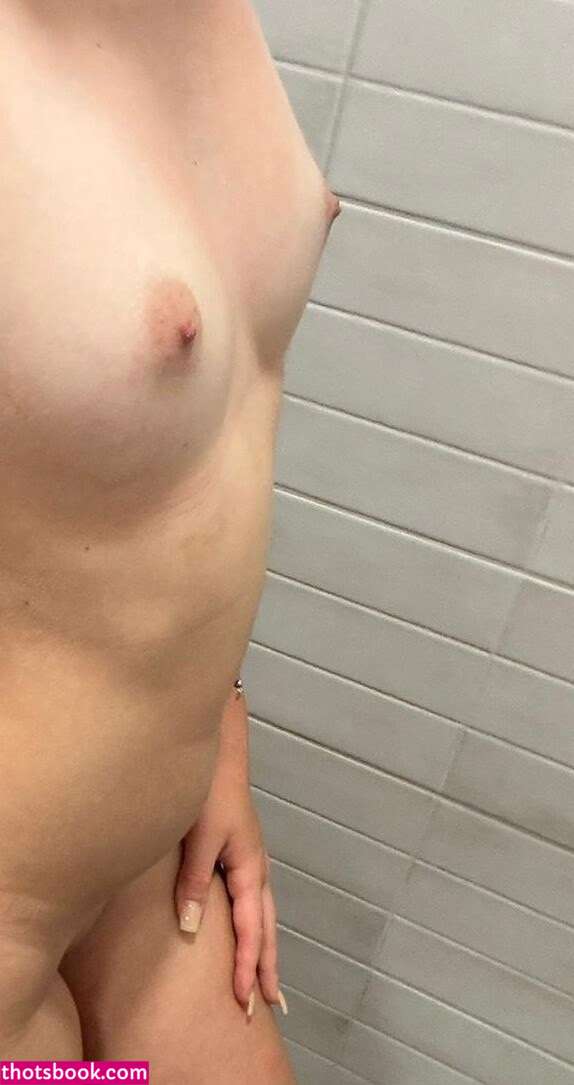 Miss4ever18 Photo #25