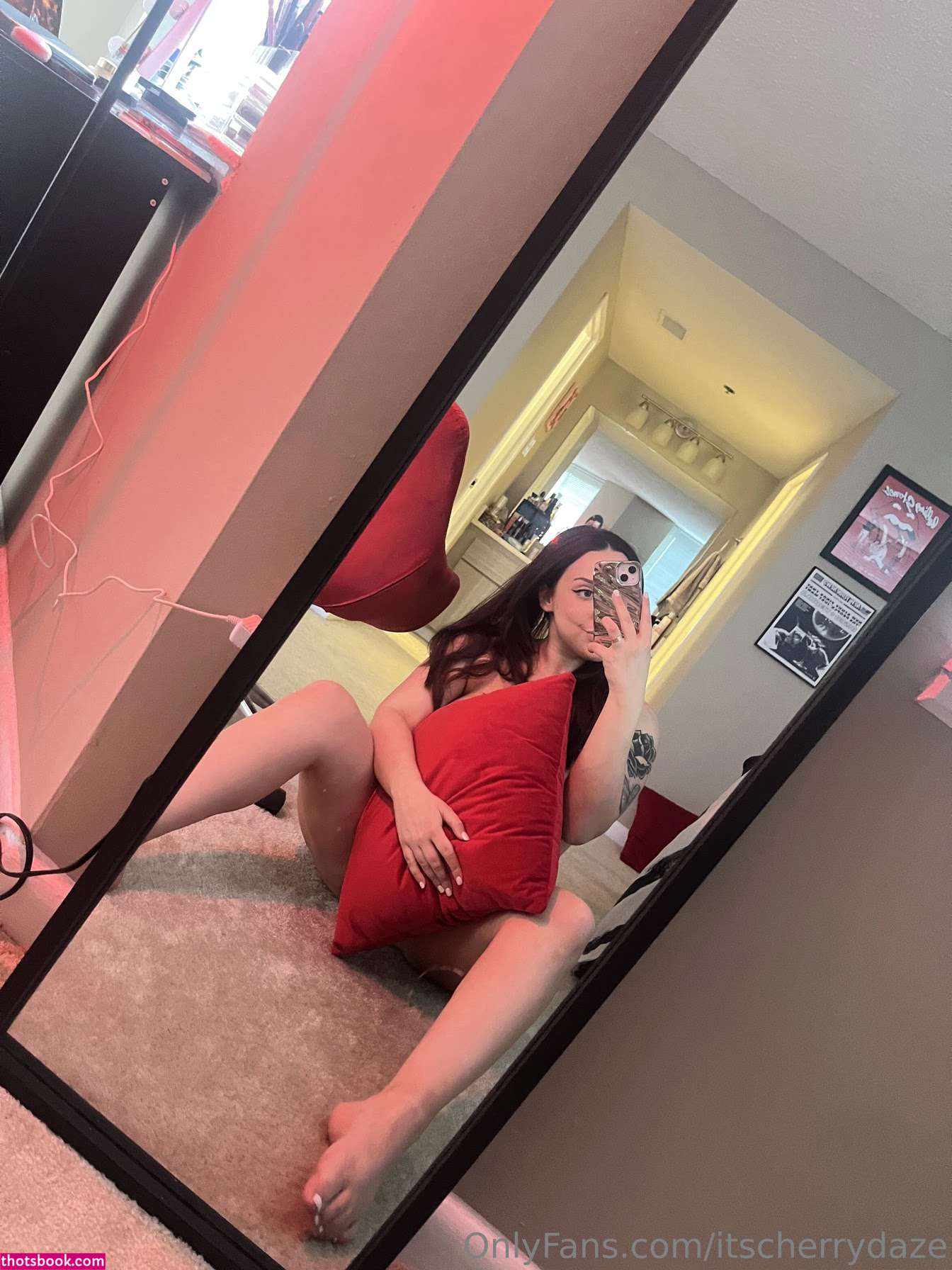 Anya Zazzy Photo #19