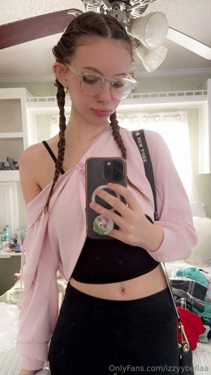 bellalovess Photo #14