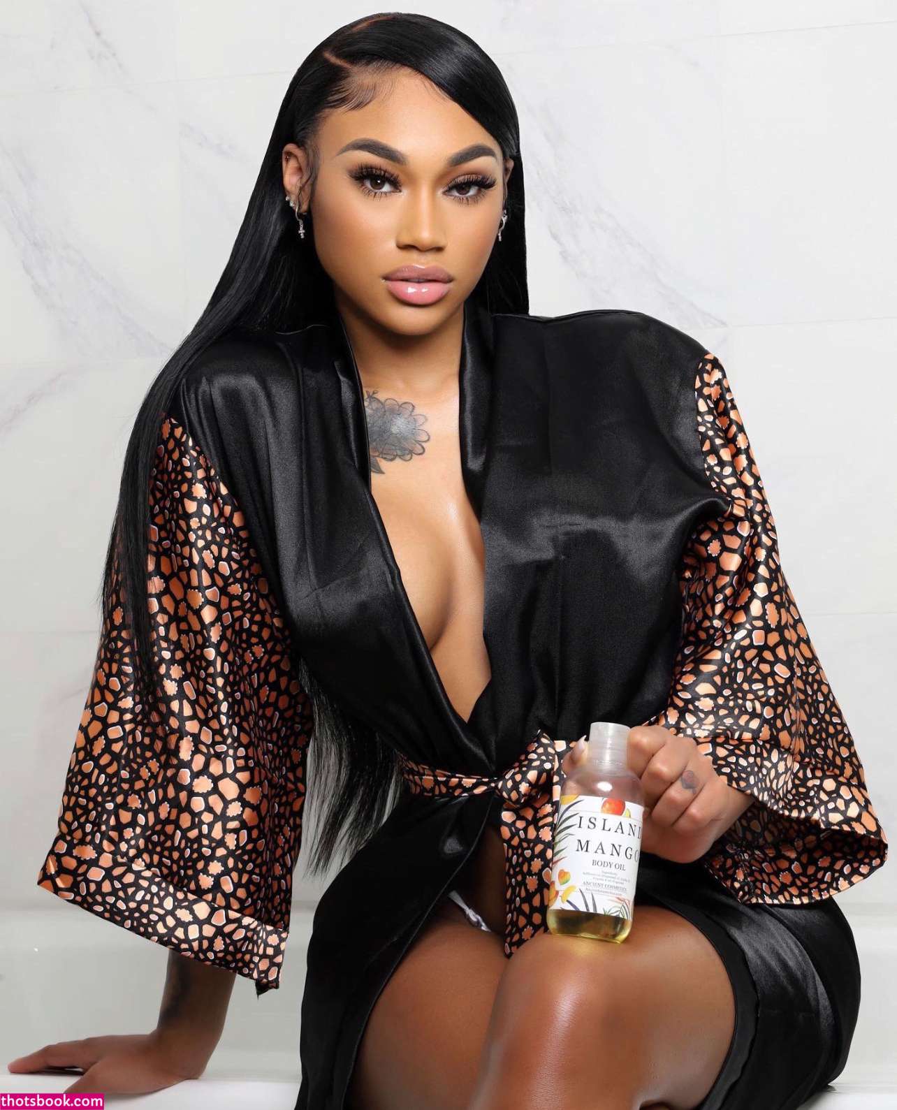 Jania Meshell Photo #19