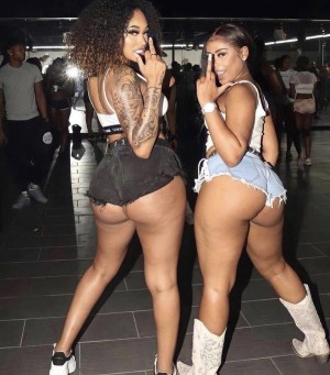 Jania Meshell Photo #17