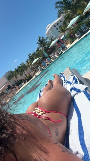 Jenny Alves Photo #25