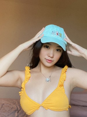 Livy Renata Photo #2