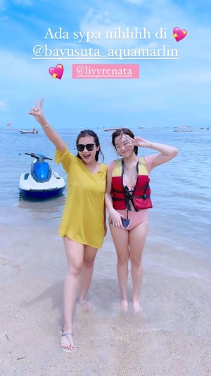 Livy Renata Photo #8