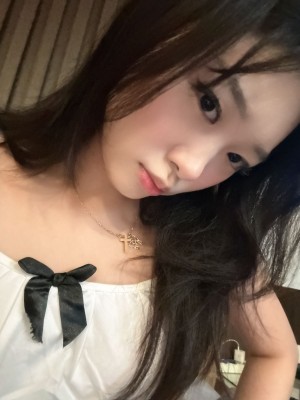 Livy Renata Photo #25